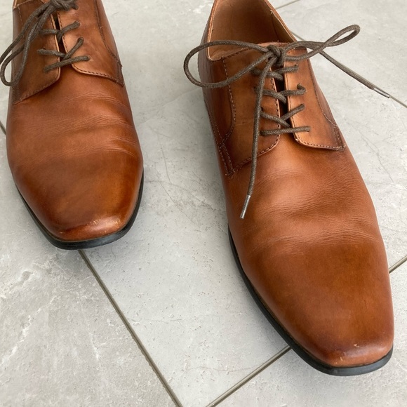 Rarely worn - Picture 2 of 11